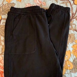 Athleta Farallon Joggers NWOT Black size 10